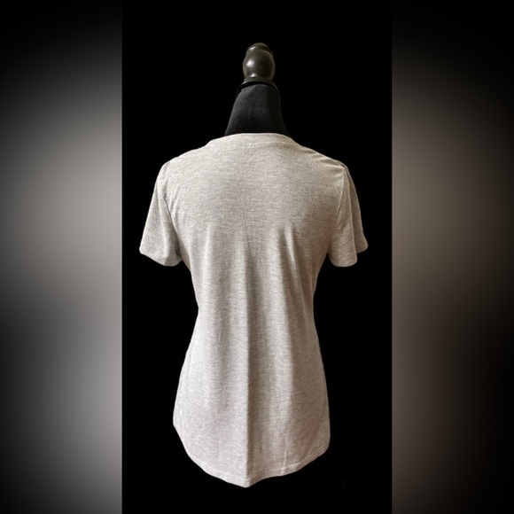 Harry Potter: Hogwarts Tee Shirt - Picture 9 of 17